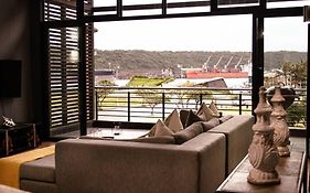 Spacious 6 Sleeper - Bay And Sea View - Walk To The Beach - Point Waterfront Kzn